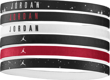 Ein Set von schwarzen, weißen und roten Jordan-Stirnbändern mit Logo und Schriftzug.