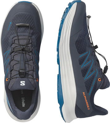 Draufsicht und Seitenansicht von dunkelblauen Salomon-Laufschuhen mit orangefarbenen Akzenten. Draufsicht und Seitenansicht von dunkelblauen Salomon-Laufschuhen mit orangefarbenen Akzenten.