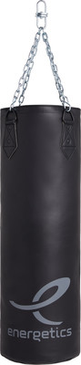 Schwarzer Boxsack, der an einer Kette mit dem Energetics-Logo hängt. Schwarzer Boxsack, der an einer Kette mit dem Energetics-Logo hängt.
