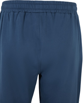 Blaue Hose mit elastischem Bund und mittigem Naht. Blaue Hose mit elastischem Bund und mittigem Naht.