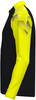 Schwarze Jacke mit gelbem Ärmel und geometrischem Muster auf der Schulter.