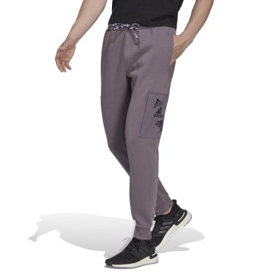 adidas Essentials Brand Love Print volnočasové kalhoty