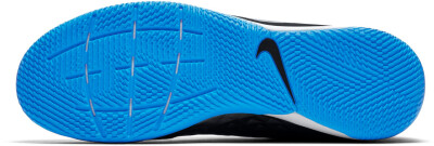 Nike Legend 8 Academy IC felnőtt teremfocicipő