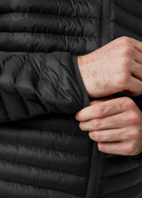 Helly Hansen Sirdal Insulat férfi kapucnis kabát