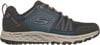 Férfi Skechers túracipő ALL-TERRAIN felirattal a talpon.