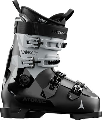 Ein Atomic Hawx Prime 95 X Skischuh in camouflage mit Schnallen. Ein Atomic Hawx Prime 95 X Skischuh in camouflage mit Schnallen.