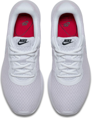 Nike Tanjun női szabadidőcipő