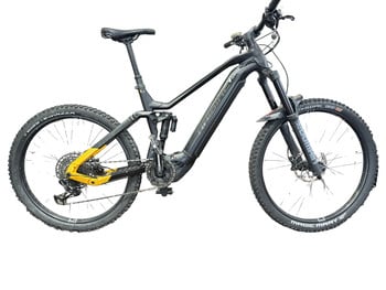 Schwarzes E-Bike mit Federung und gelben Rahmendetails.