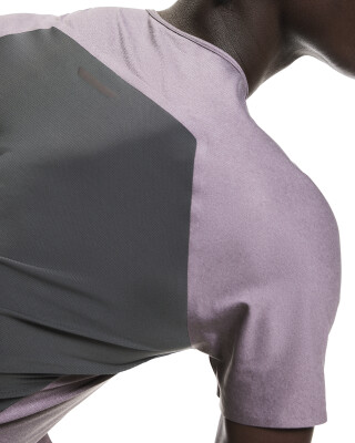 On Performance Laufshirt On Performance Laufshirt