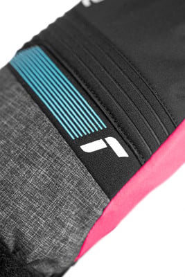 Nahaufnahme eines Handschuhs mit blauen Streifen und Logo. Nahaufnahme eines Handschuhs mit blauen Streifen und Logo.