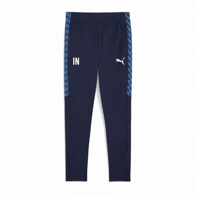 Dunkelblaue Hose mit weißem Schriftzug 'IN' und blauem Streifen