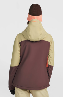 Rückansicht einer O'Neill Jacke mit Farbblöcken und Kapuze. Rückansicht einer O'Neill Jacke mit Farbblöcken und Kapuze.
