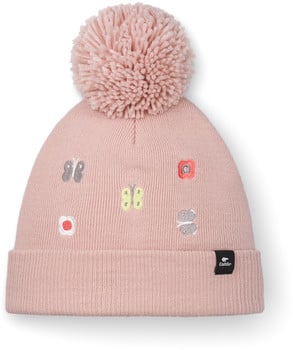 Eine rosa Mütze mit Bommel und gestickten Schmetterlingen und Blumen.