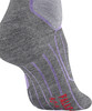 Grauer Socken mit lila Streifen und Logo auf dem Spann.