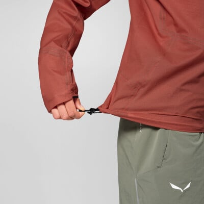 Salewa Pedroc 2 Powertex 2.5 Light Hardshelljacke mit Kapuze Salewa Pedroc 2 Powertex 2.5 Light Hardshelljacke mit Kapuze