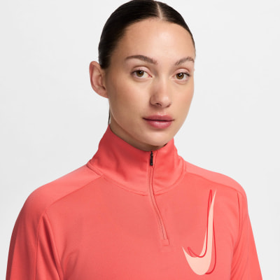 Nike Swoosh běžecká střední vrstva 