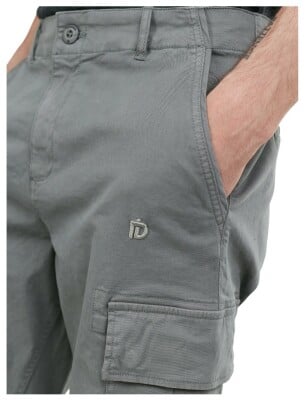 Fundango Zack Cargo Shorts sort