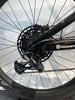 Schaltwerk eines Mountainbikes mit Kassette und Kette.