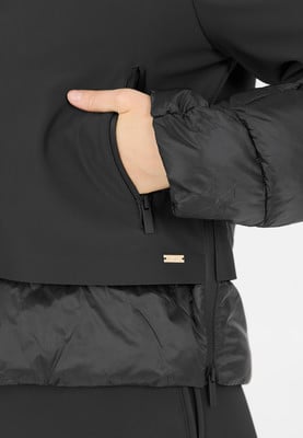 Heley W Jacke Heley W Jacke