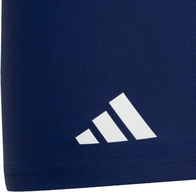 Dunkelblaue Badehose mit weißem Adidas-Logo. Dunkelblaue Badehose mit weißem Adidas-Logo.
