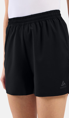 Schwarze Laufshorts für Damen mit Odlo-Logo.