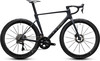 Schwarzes Rennrad mit Carbonfelgen und Scheibenbremsen.