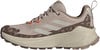 Damens-Trailrunning-Schuh von Adidas in Beige mit Leopardenmuster.