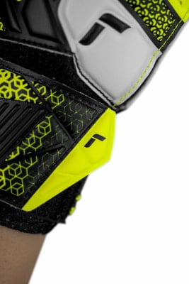 Reusch Attrakt Solid Torwarthandschuhe