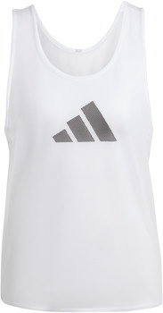 Weißes Adidas Netzoberteil mit Logo auf der Brust.