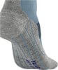 Graue Sportsocke mit blauen Streifen und Falke-Logo.