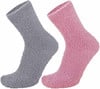 Zwei Paar flauschige Socken, eine graue und eine pinke.