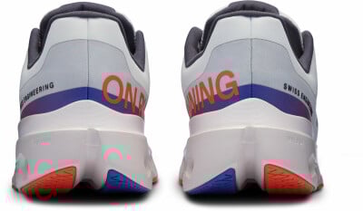 On Cloudsurfer Next Wide Laufschuhe