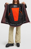 Jackeninnenseite mit orangefarbenem Fleece-Einsatz und O'Neill-Logo.