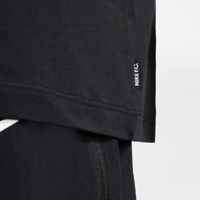 Nike TEE ESSENTIALS NK FC férfi póló
