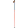 Ein Skistock mit orange-blauem Design und schwarzer Spitze.