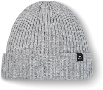 Graue Rippstrickmütze mit schwarzem Logo-Patch.