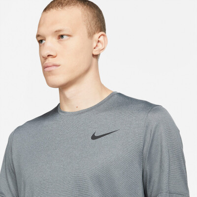 Nike Pro Dri-FIT férfi póló