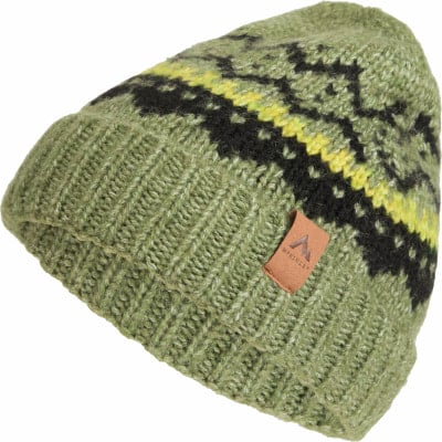 Grüne Strickmütze mit Norwegermuster und Lederetikett. Grüne Strickmütze mit Norwegermuster und Lederetikett.