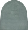 Eine graue Strickmütze mit feinem Muster, perfekt für kühle Tage.