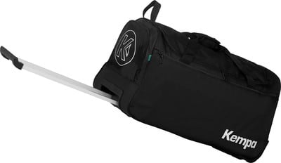 Schwarze Reisetasche mit Rollen und Kempa-Logo. Schwarze Reisetasche mit Rollen und Kempa-Logo.