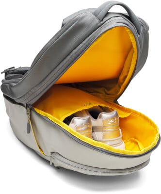 Under Armour UNDER ARMOUR No Weigh Backpack Under Armour UNDER ARMOUR No Weigh Backpack