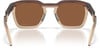 Braune Sonnenbrille mit transparentem Rahmen und dunklen Bügeln.