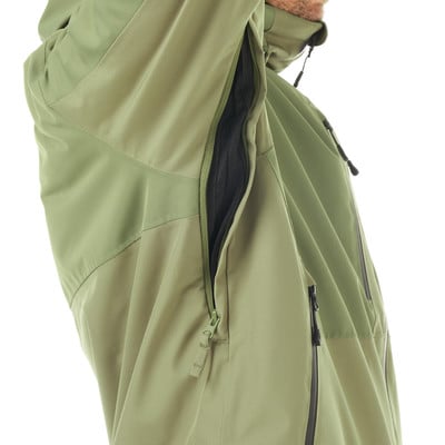 Detail einer Jacke mit offenem Reißverschluss und schwarzem Futter Detail einer Jacke mit offenem Reißverschluss und schwarzem Futter