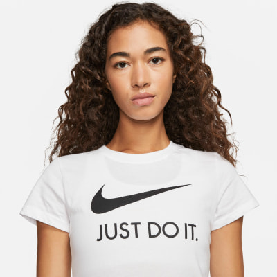 Nike Sportswear JDI Slim női póló