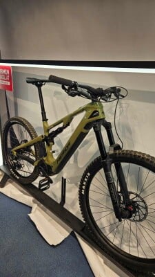 MERIDA eOne Sixty 6000