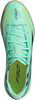 Oberansicht des mintgrünen Adidas F50 Fußballschuhs mit schwarzen Streifen.