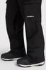 Schwarze Cargohosen mit O'Neill-Logo und Schuhen mit weißer Sohle.