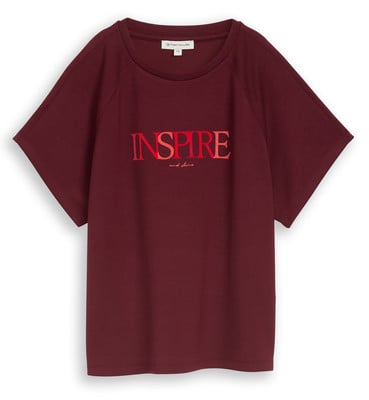 Bordó póló INSPIRE felirattal és apró and shine szöveggel. Bordó póló INSPIRE felirattal és apró and shine szöveggel.