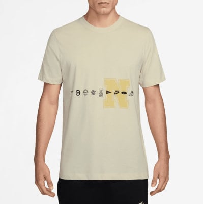 Nike NSW Celebrate Brand Shirt Nike NSW Celebrate Brand Shirt