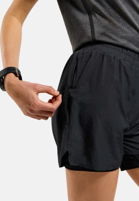 Odlo Zeroweight 2in1 Laufshorts Odlo Zeroweight 2in1 Laufshorts